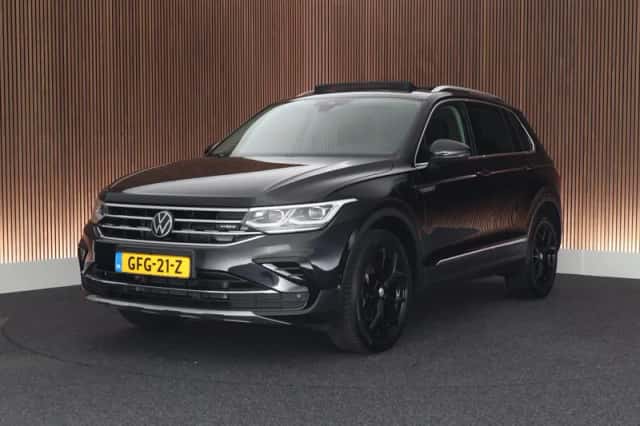 Volkswagen Tiguan (2023) thumbnail 1