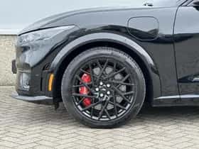 Ford Mustang (2023) thumbnail 10