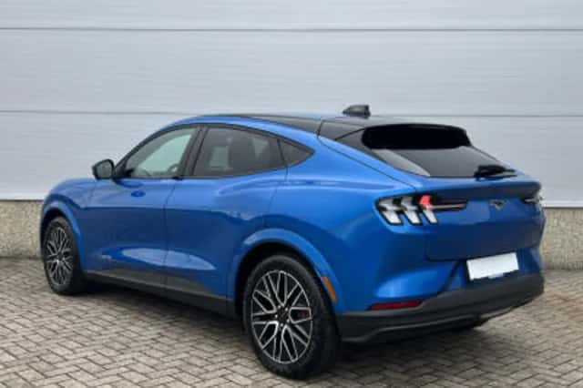 Ford Mustang (2026) thumbnail 3