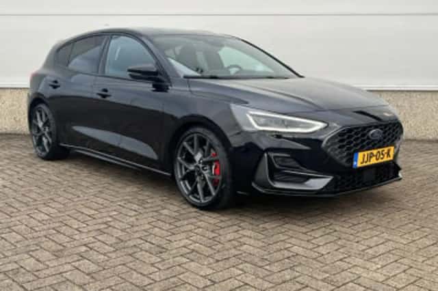 Ford Focus (2024) thumbnail 3
