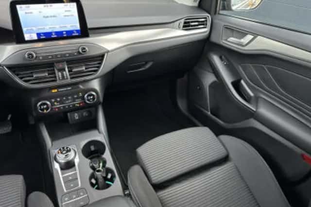 Ford Focus (2020) thumbnail 16