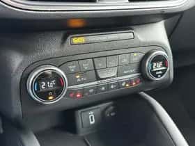 Ford Focus (2020) thumbnail 23
