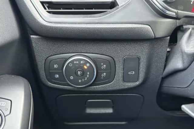 Ford Focus (2020) thumbnail 30