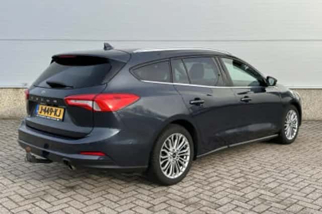 Ford Focus (2020) thumbnail 4