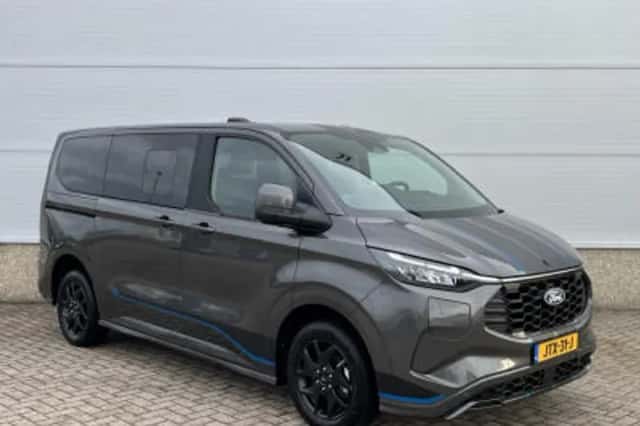 Ford Tourneo (2025) thumbnail 4