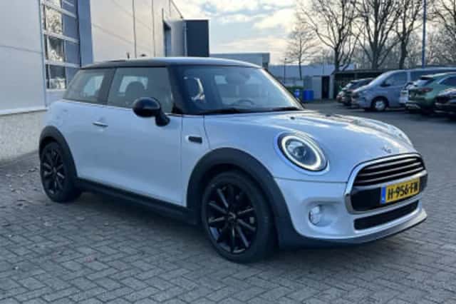 MINI Mini (2020) thumbnail 3