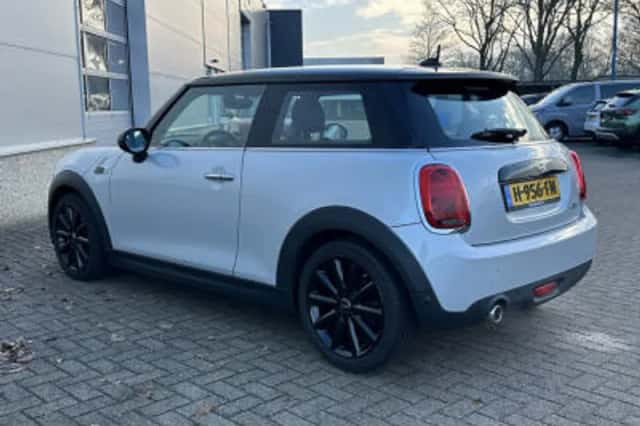 MINI Mini (2020) thumbnail 6
