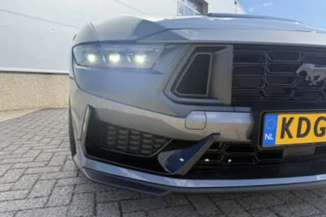 Ford Mustang (2024) thumbnail 4