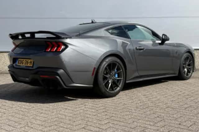 Ford Mustang (2024) thumbnail 6