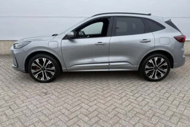 Ford Kuga (2025) thumbnail 6