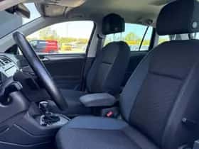 Volkswagen Tiguan (2019) thumbnail 10