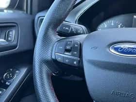 Ford Focus (2021) thumbnail 13