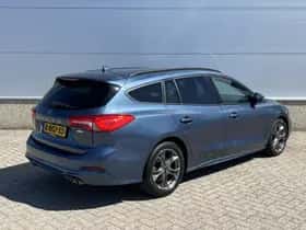 Ford Focus (2021) thumbnail 4