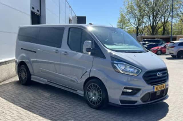 Ford Transit (2023) thumbnail 3