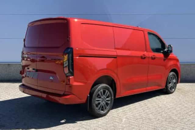 Ford Transit (2023) thumbnail 6