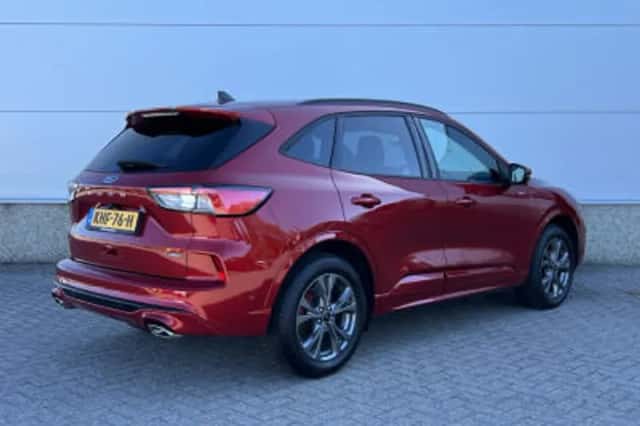 Ford Kuga (2024) thumbnail 4