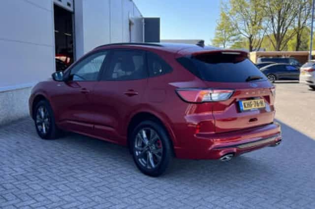 Ford Kuga (2024) thumbnail 5