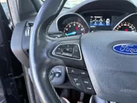 Ford Kuga (2017) thumbnail 14