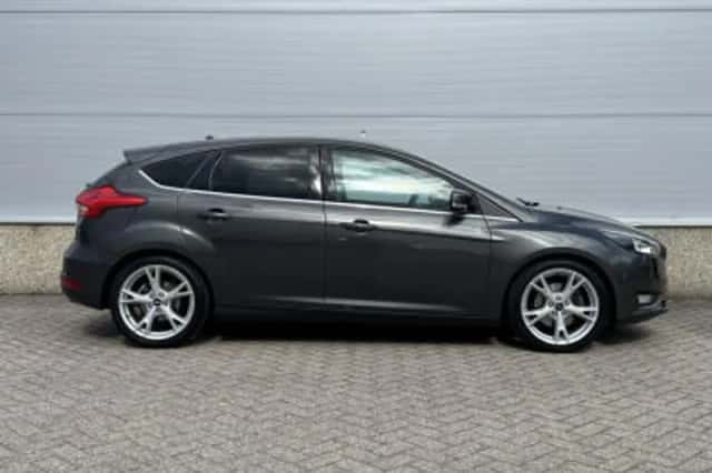 Ford Focus (2018) thumbnail 5