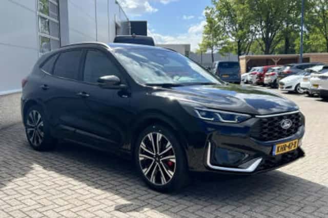 Ford Kuga (2025) thumbnail 3