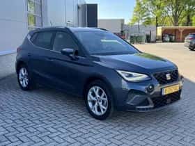 SEAT Arona (2022) thumbnail 3