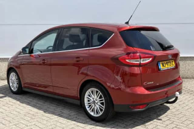 Ford C-Max (2016) thumbnail 4