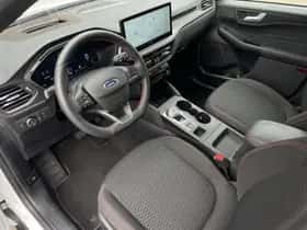 Ford Kuga (2024) thumbnail 5