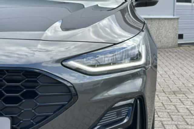Ford Focus (2025) thumbnail 5