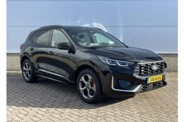 Ford Kuga (2024) thumbnail 3