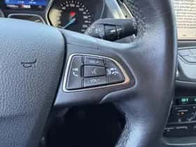 Ford C-Max (2017) thumbnail 16