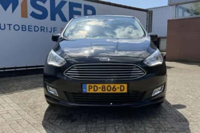 Ford C-Max (2017) thumbnail 3