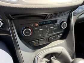 Ford C-Max (2017) thumbnail 24