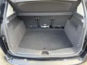 Ford C-Max (2017) thumbnail 10