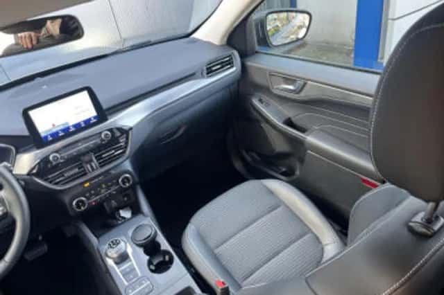 Ford Kuga (2024) thumbnail 15