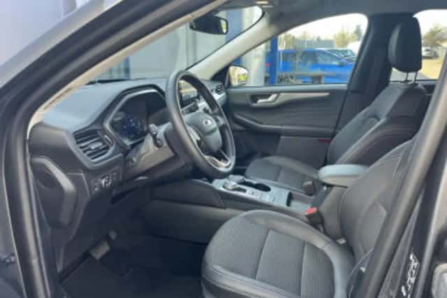 Ford Kuga (2024) thumbnail 17