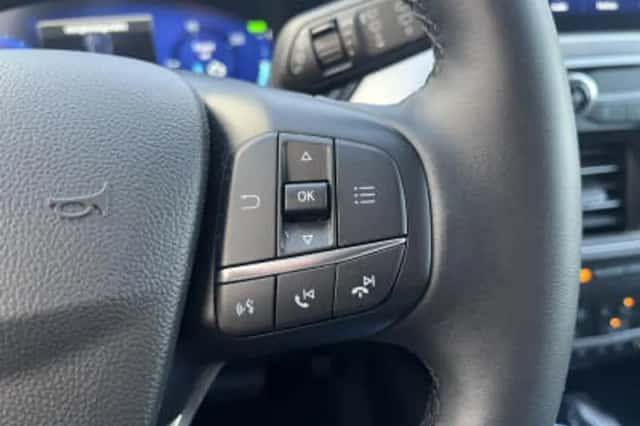 Ford Kuga (2024) thumbnail 21