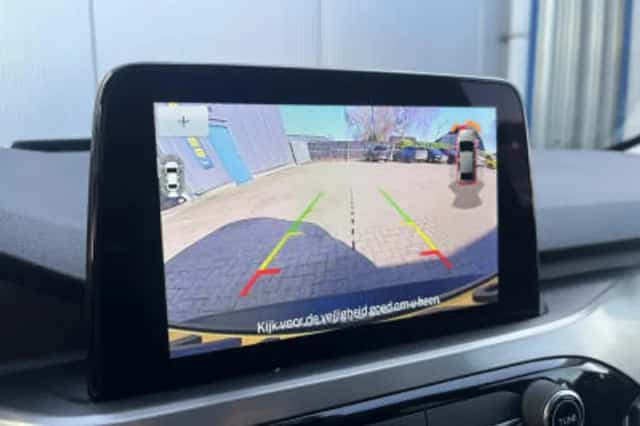 Ford Kuga (2024) thumbnail 27