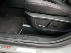 Ford Kuga (2024) thumbnail 19