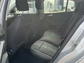 Ford Focus (2025) thumbnail 8