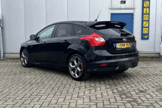 Ford Focus (2013) thumbnail 6