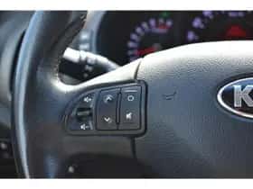 Kia Sportage (2013) thumbnail 16