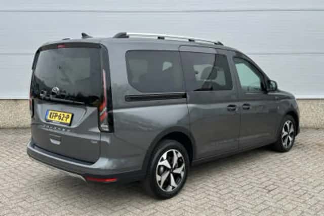 Ford Tourneo (2025) thumbnail 5