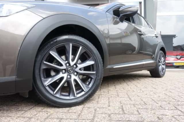 Mazda CX-3 (2017) thumbnail 3