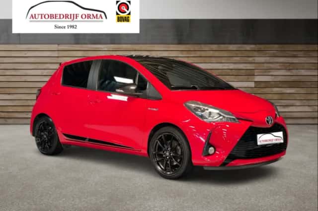 Toyota Yaris (2019) thumbnail 3