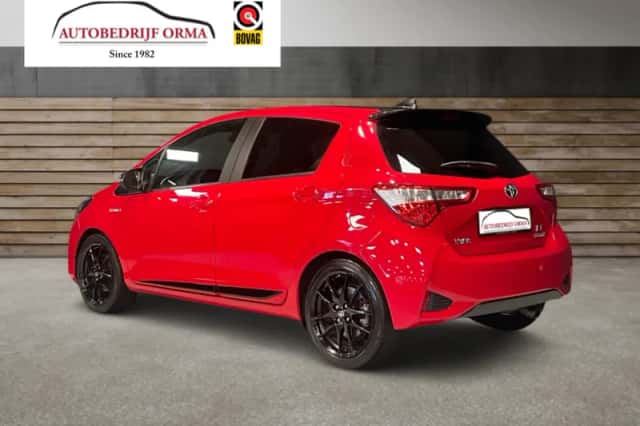 Toyota Yaris (2019) thumbnail 4