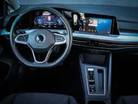 Volkswagen Golf (2021) thumbnail 4