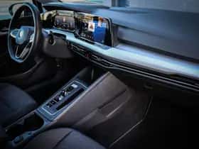 Volkswagen Golf (2021) thumbnail 6