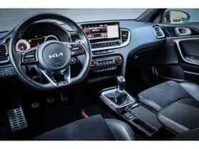Kia Proceed thumbnail 4