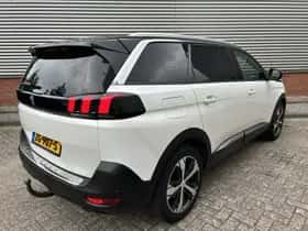 Peugeot 5008 (2019) thumbnail 2