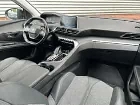 Peugeot 5008 (2019) thumbnail 4